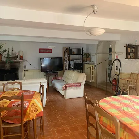 Apartment Les Favouilles, Le Pour 15 Personnes Dauphin