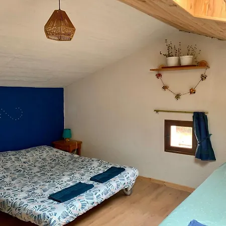 Les Favouilles, Le Pour 15 Personnes * Dauphin