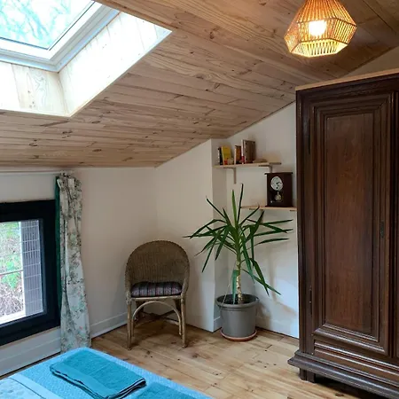 Les Favouilles, Le Pour 15 Personnes Dauphin