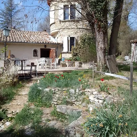 Les Favouilles, Le Pour 15 Personnes * Dauphin